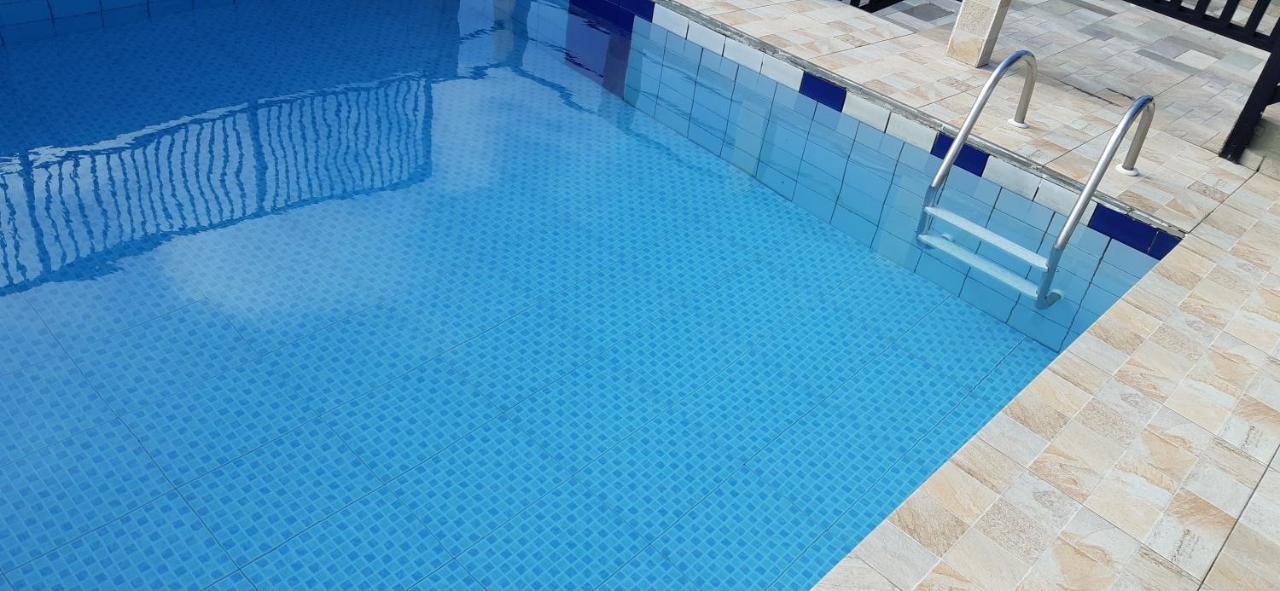 Condomínio com Piscina, Churrasqueira, 1 vaga de Garagem Guarujá Exterior foto